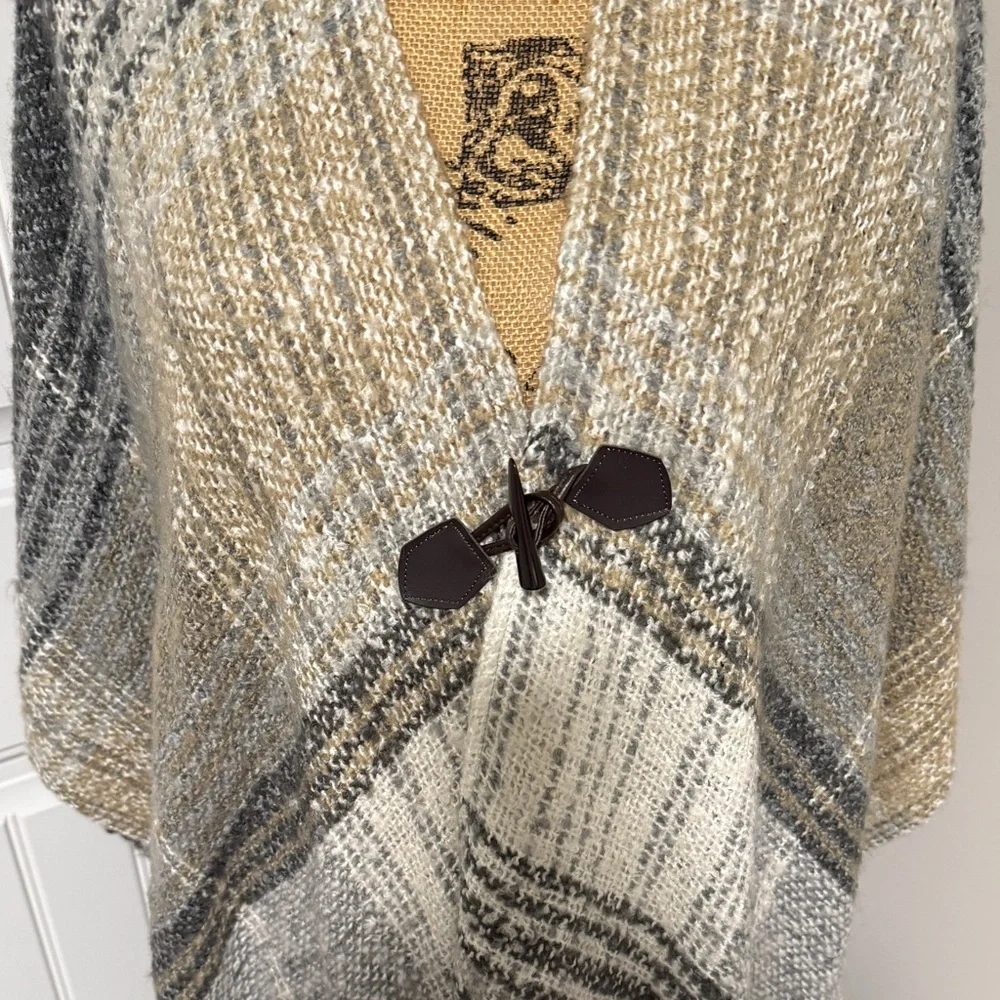Houndstooth Plaid Women's Sweater Poncho Wrap One Size - Picture 2 of 4